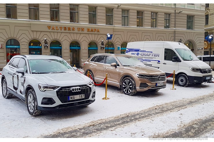 Viesnīcā «Grand Hotel Kempinski Riga» pie pusdienu galda prezentējas uzņēmums «Moller Baltic Import» Viesnīcā «Grand Hotel Kempinski Riga» pie pusdienu galda prezentējas uzņēmums «Moller Baltic Import»
